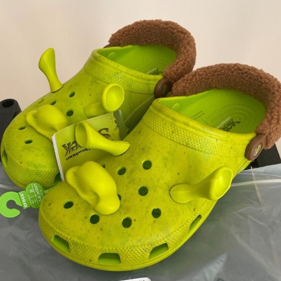 Shrek Crocs - Picture 2 of 7